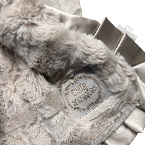 Kathy Ireland Demdaco Baby Taupe Patchwork Plush Blanket Little‎ Snuggles New - Picture 4 of 8